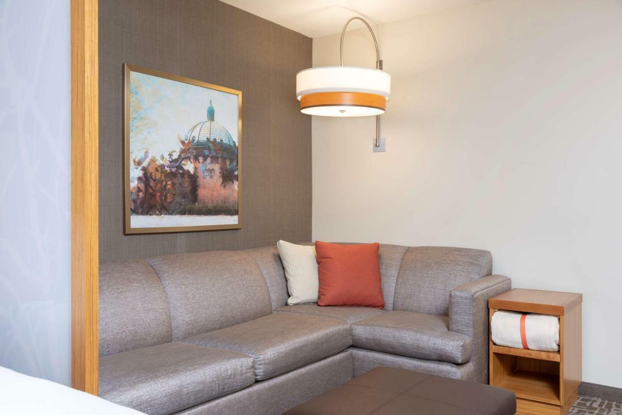 Hyatt Place Detroit/Ройал-Оук Экстерьер фото